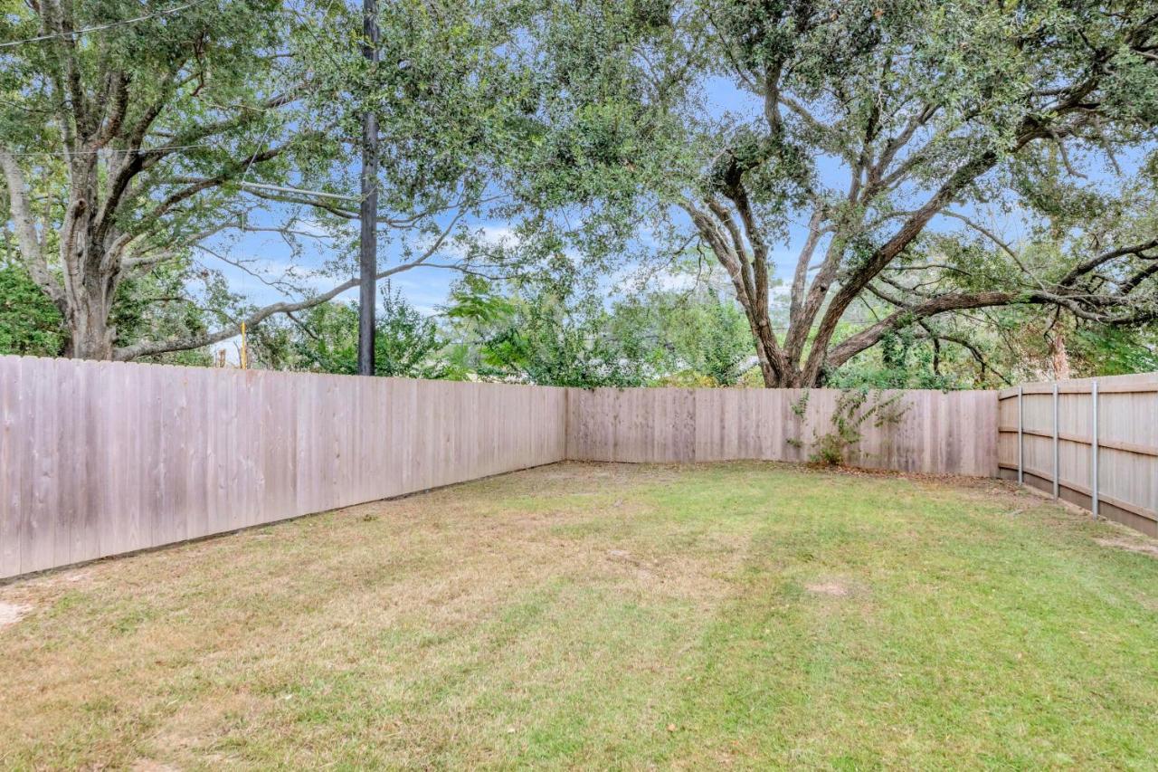 Charming Cottage Built In 2019 Lafayette Exterior foto